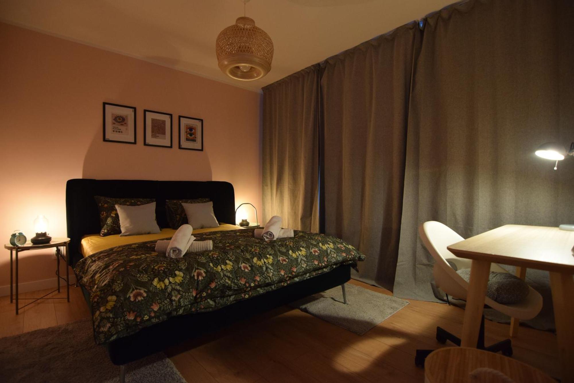 Stylish Apartment With Video Projector Bucureşti Eksteriør bilde