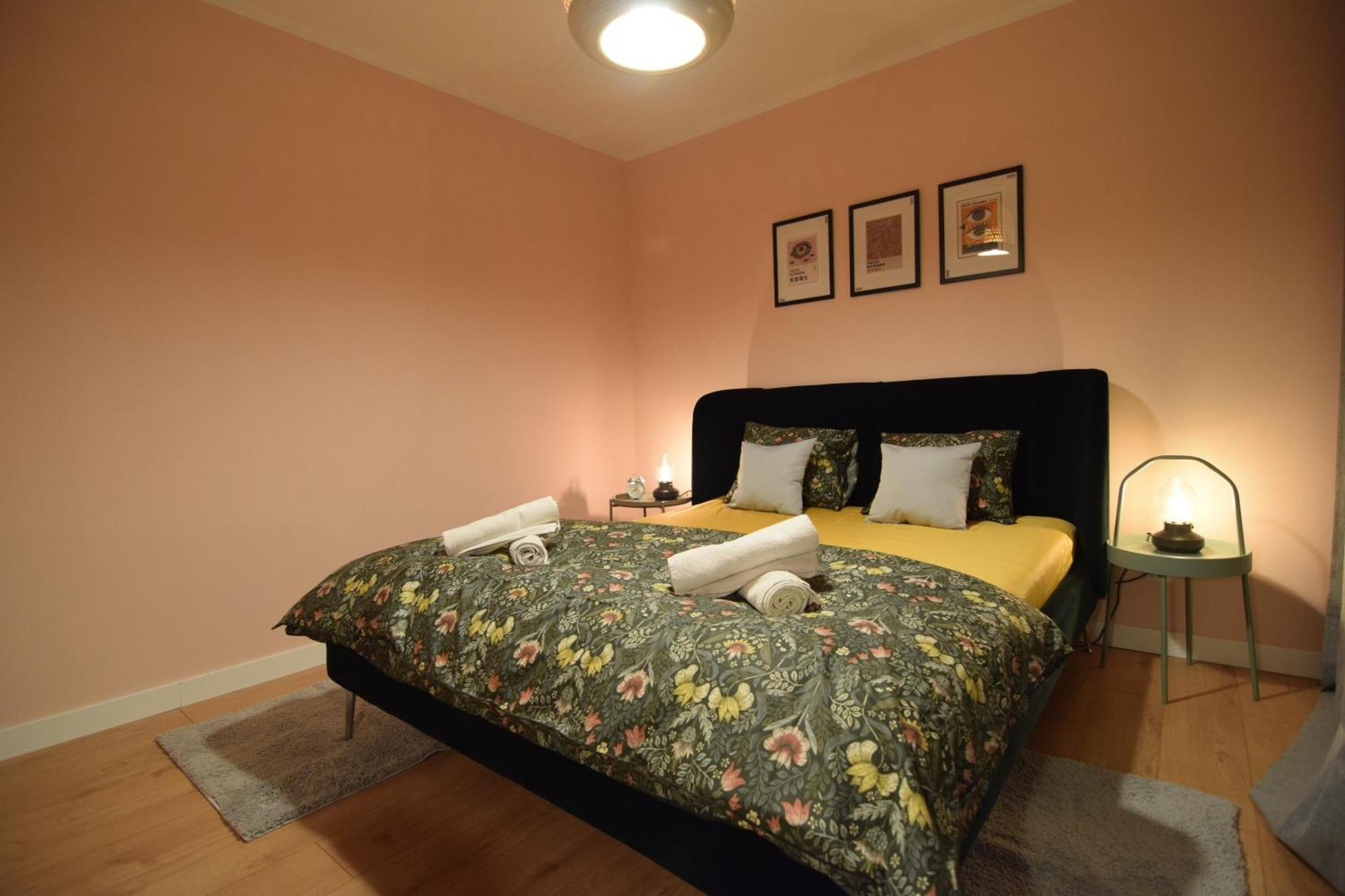 Stylish Apartment With Video Projector Bucureşti Eksteriør bilde