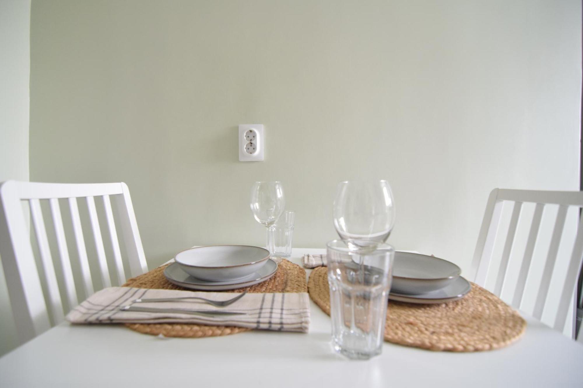 Stylish Apartment With Video Projector Bucureşti Eksteriør bilde